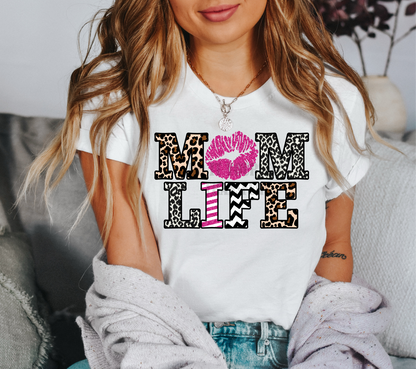 Mom life Lips leopard pink  size ADULT 12. DTF TRANSFERPRINT TO ORDER